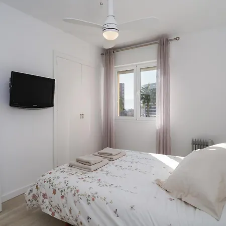 Nomad Malaga - Chic Center Apartment Torremolinos